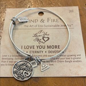 Mind & Fire 'I Love You More' Silver Charm Bangle